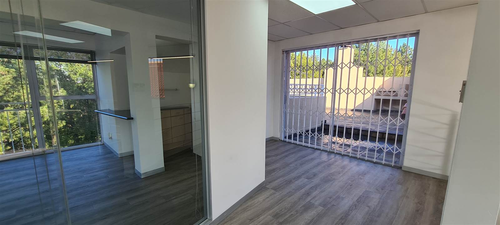 230  m² Commercial space in Woodmead photo number 6