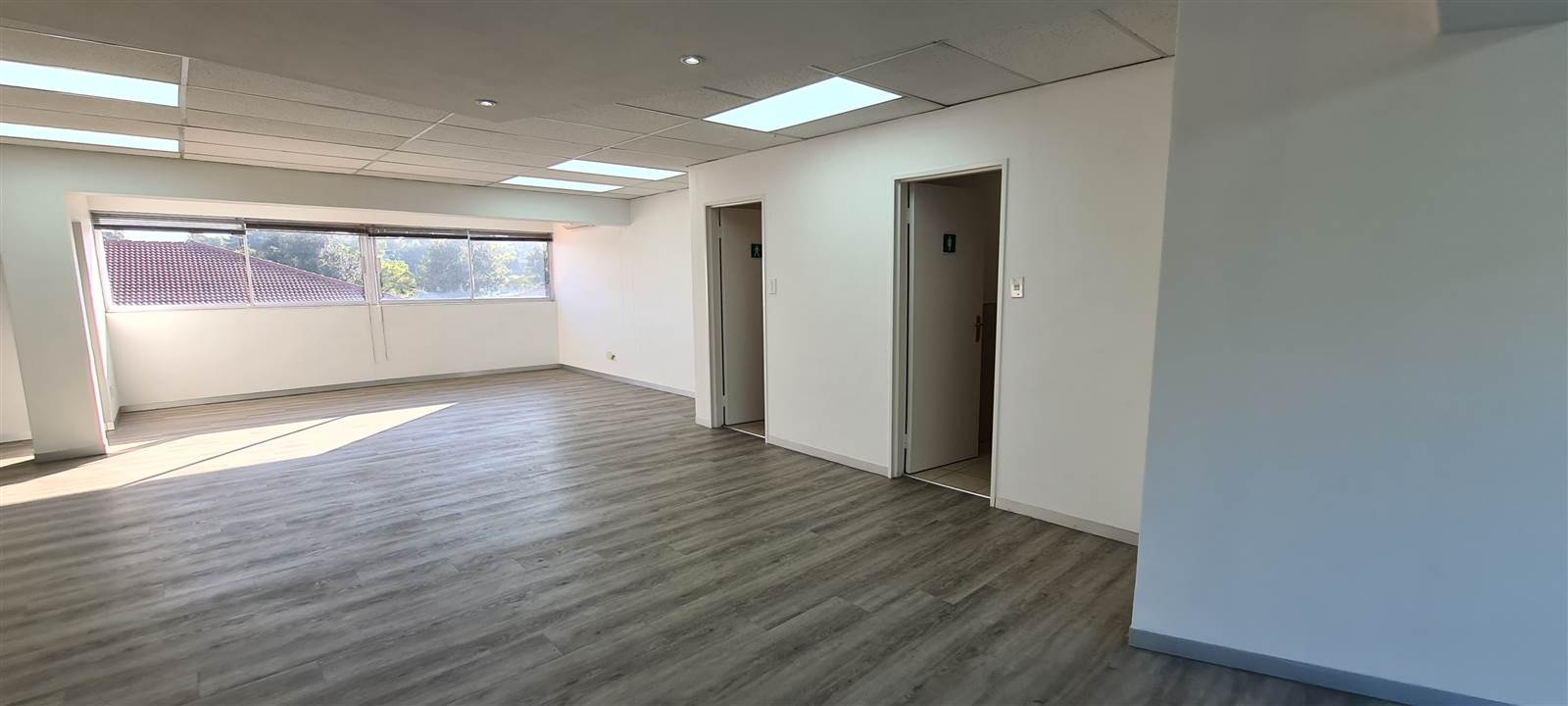 230  m² Commercial space in Woodmead photo number 20