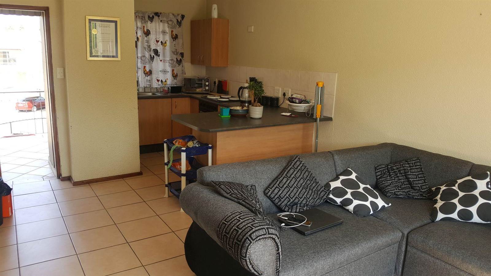 1 Bed Apartment in Wilgeheuwel photo number 4