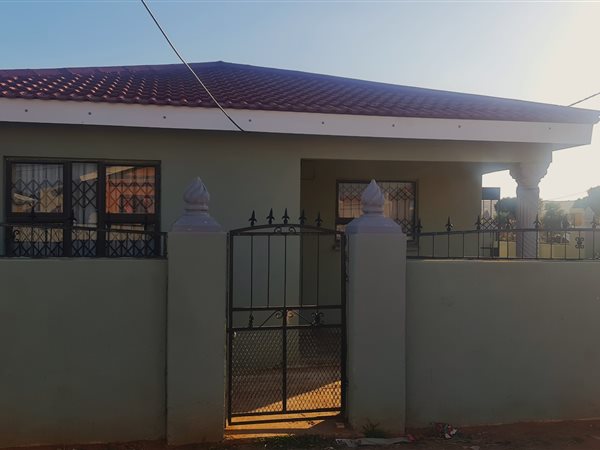 2 Bedroom House 2 Bedroom House