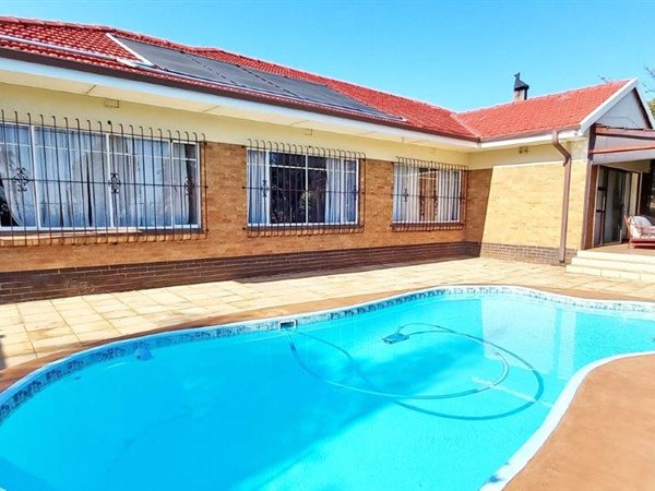 5 Bed House in Dawnview