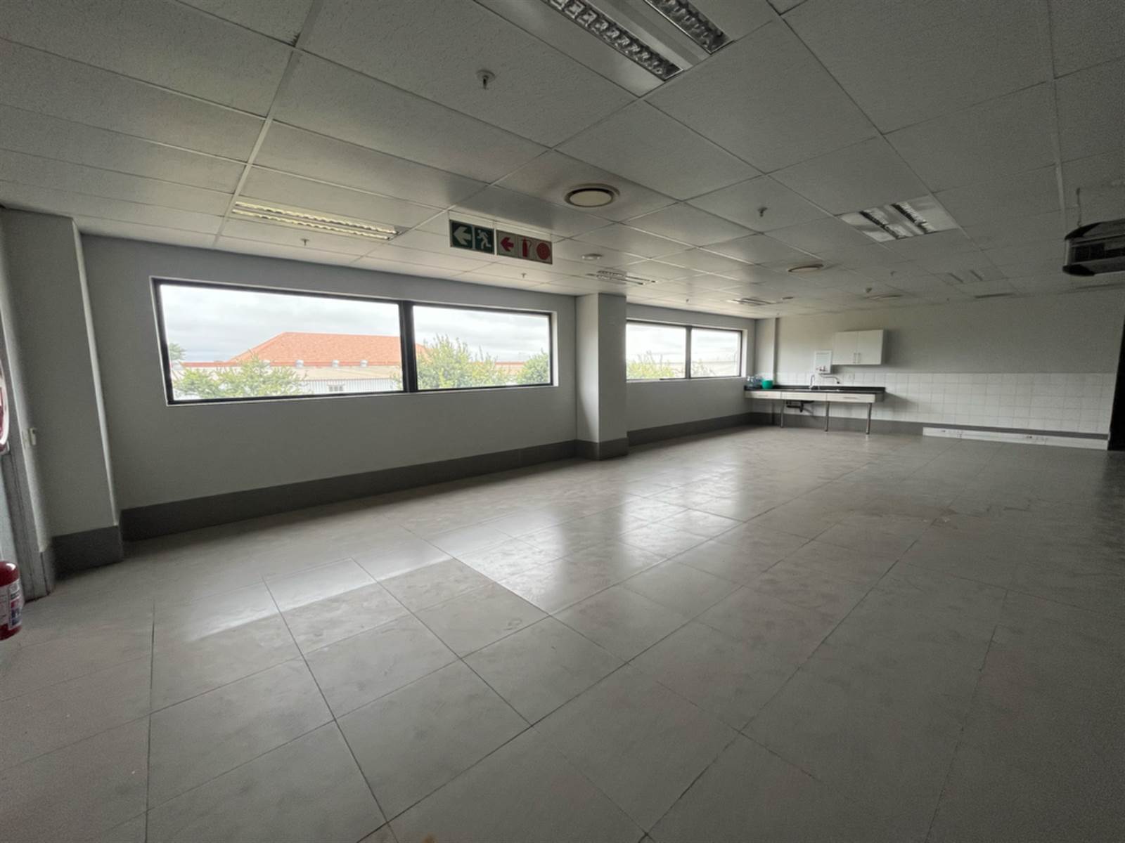 7467  m² Commercial space in Meadowdale photo number 10