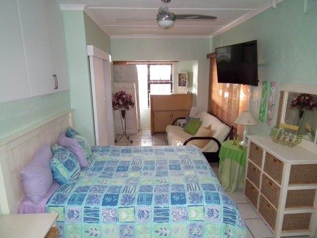 4 Bed House in Uvongo photo number 19