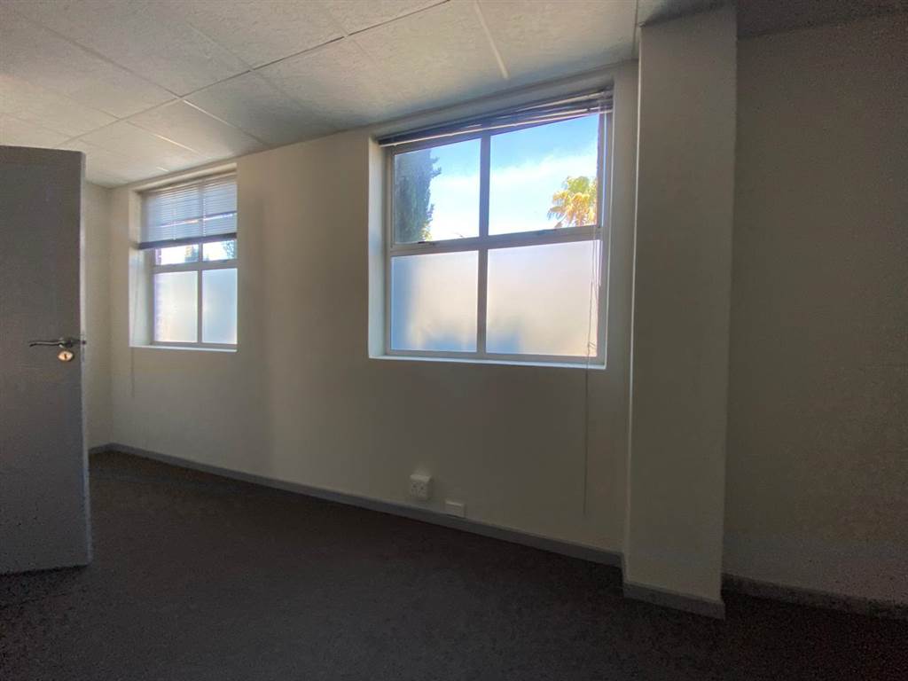 100  m² Industrial space in Milnerton Central photo number 16