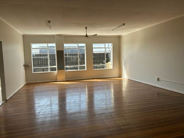 330  m² Commercial space in Johannesburg North photo number 8