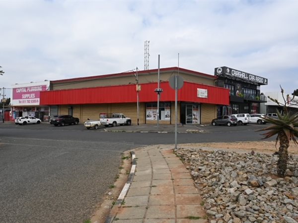 330  m² Commercial space in Johannesburg North