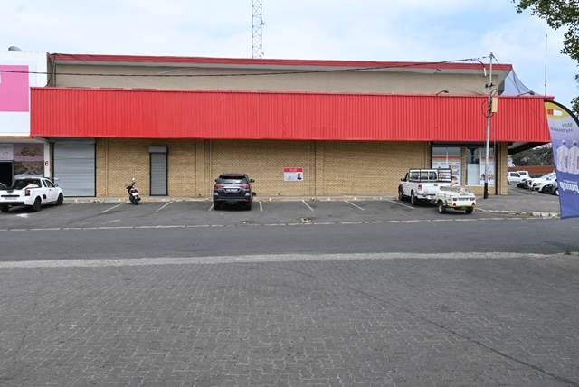 330  m² Commercial space in Johannesburg North photo number 3