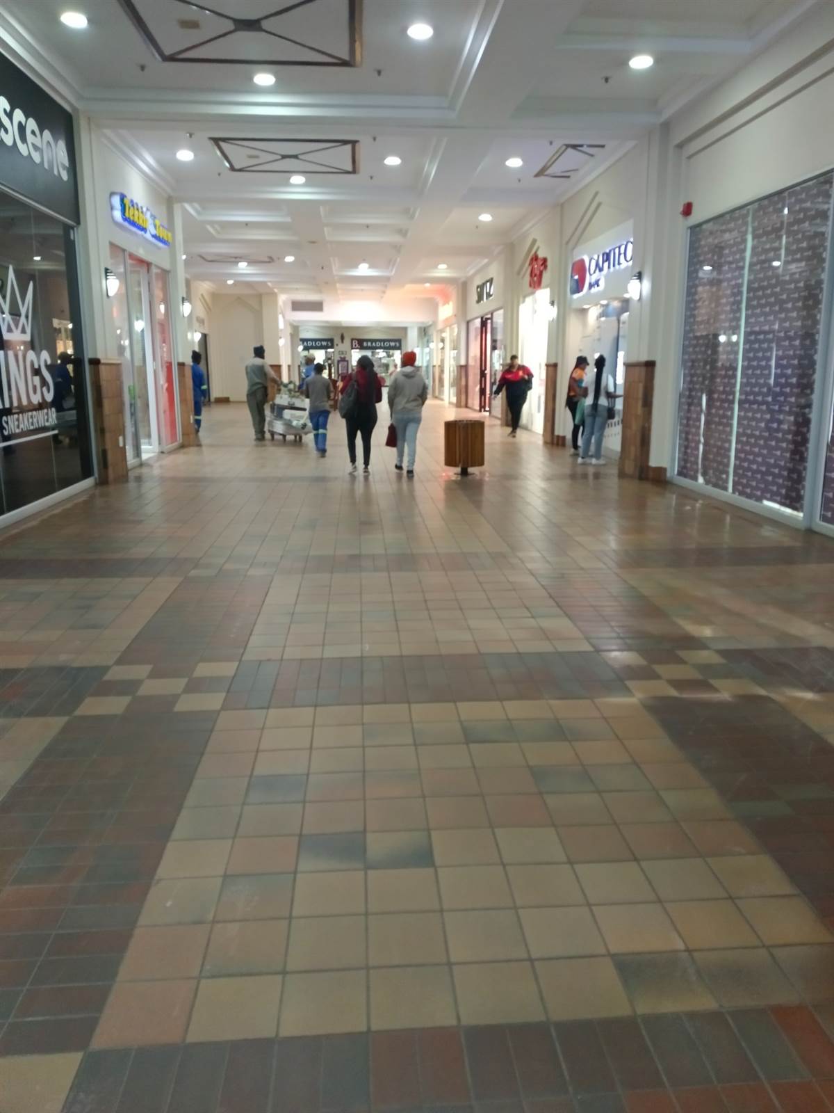 152  m² Retail Space in Vereeniging Central photo number 4