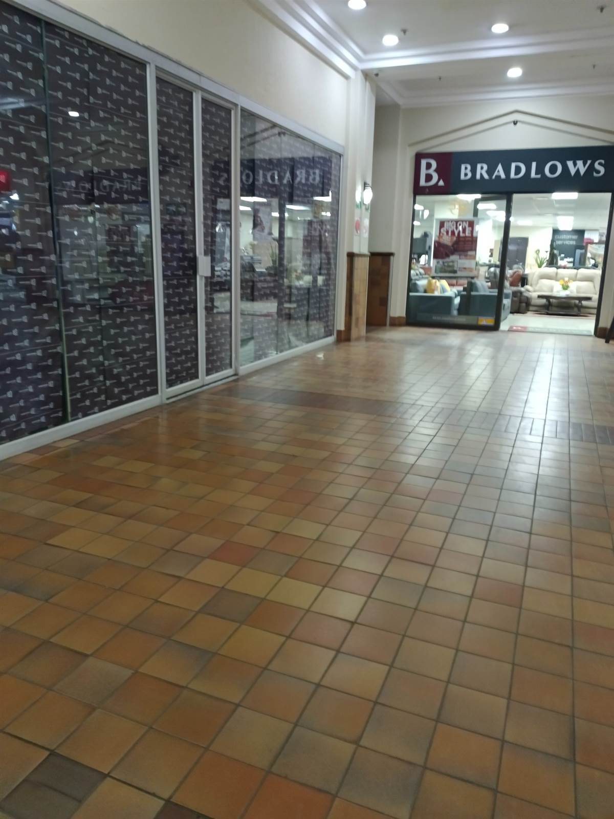 152  m² Retail Space in Vereeniging Central photo number 7