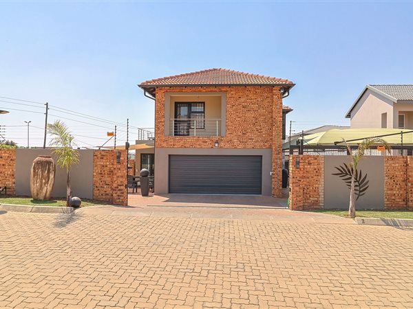 3 Bedroom House 3 Bedroom House