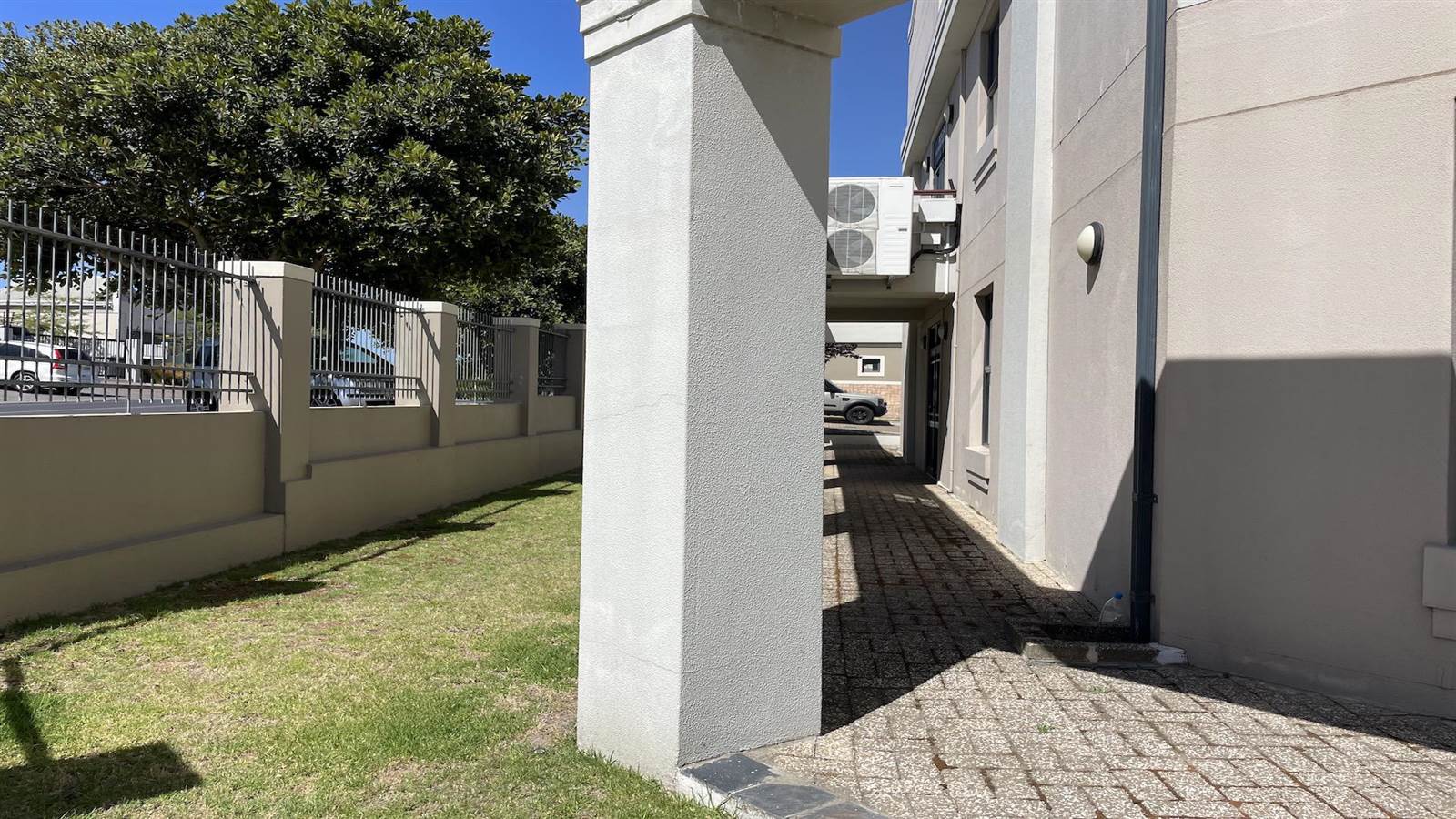 168  m² Commercial space in Durbanville Central photo number 24