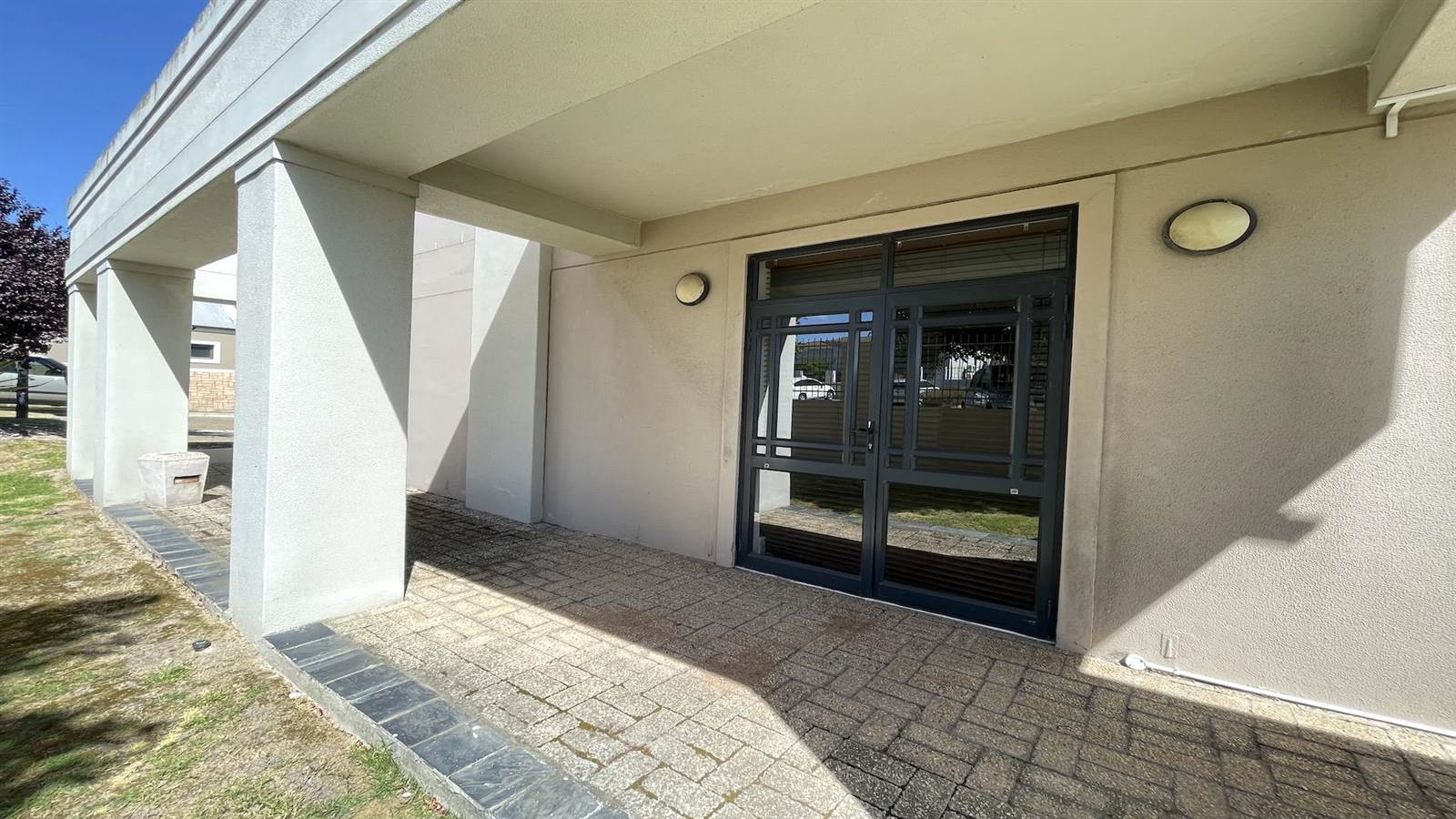 168  m² Commercial space in Durbanville Central photo number 28