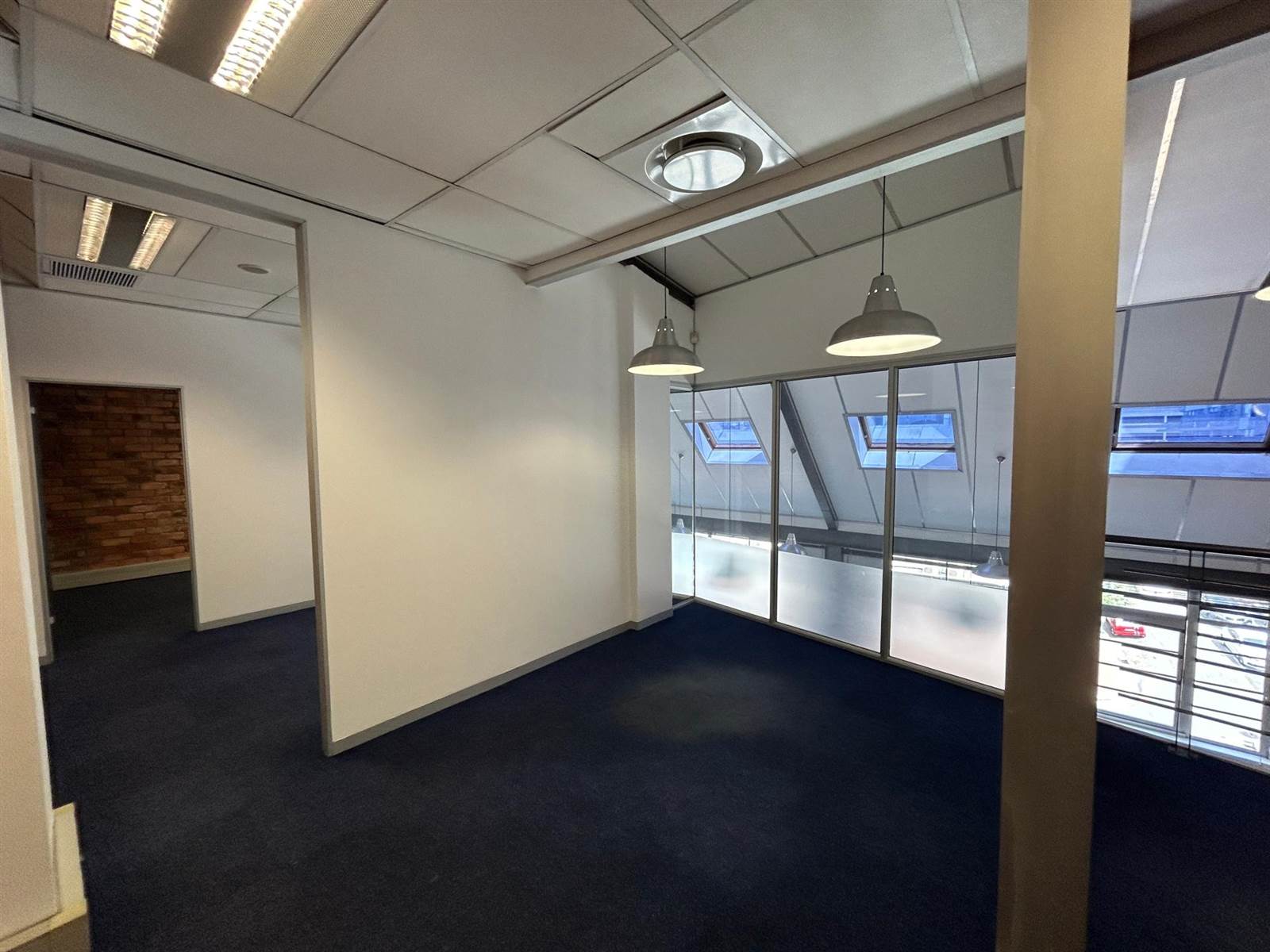 163  m² Office Space in Green Point photo number 4