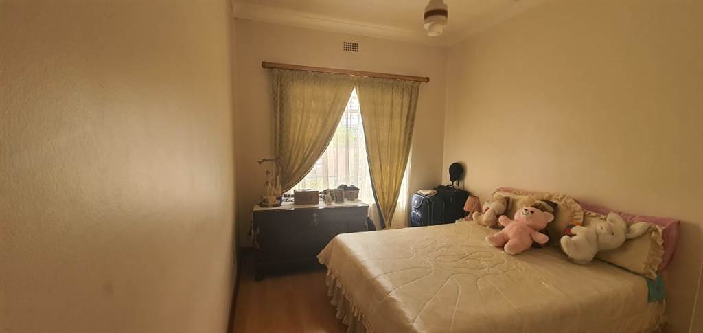3 Bed House in Roseacre photo number 18
