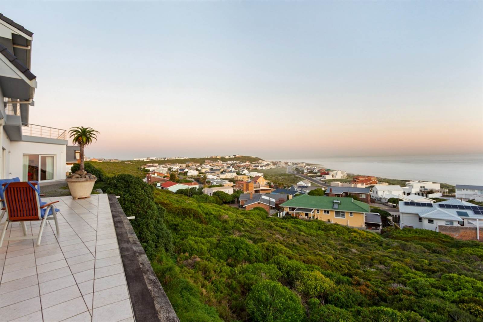 6 Bed House in Yzerfontein photo number 18