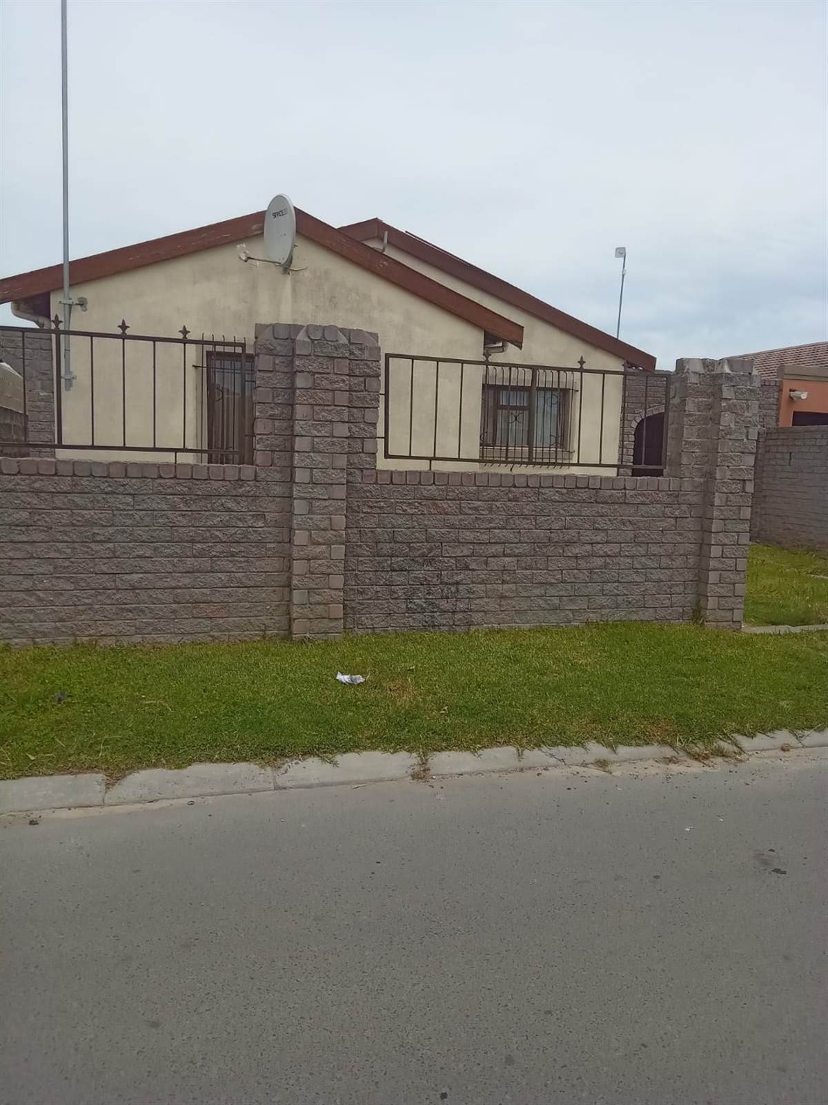 3 Bed House in Philippi photo number 3
