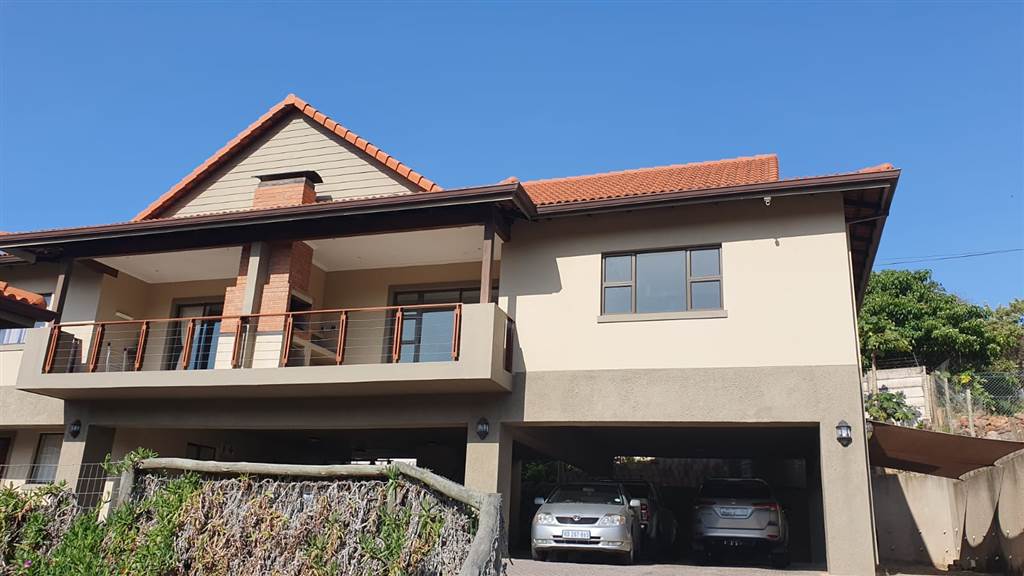 3 Bed Apartment in Durban North photo number 14