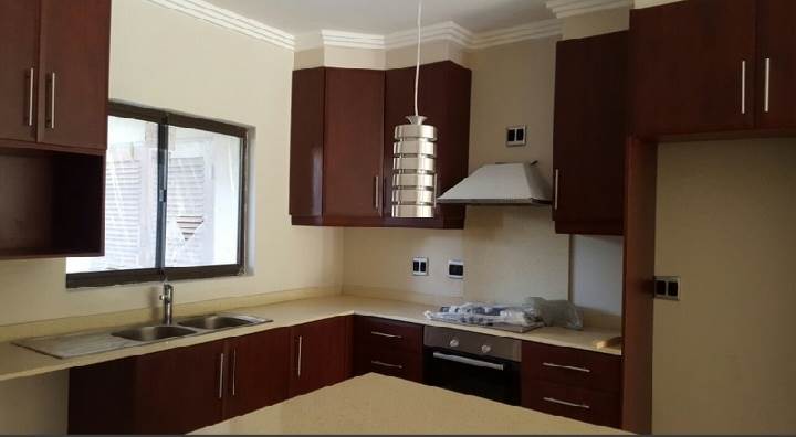 3 Bed Apartment in Durban North photo number 3