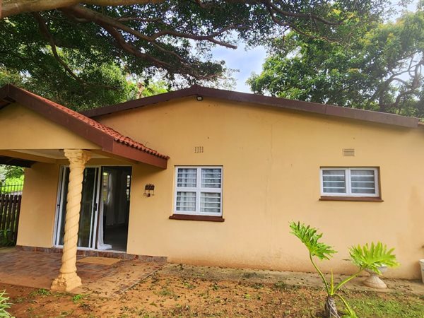 2 Bed Townhouse in Uvongo