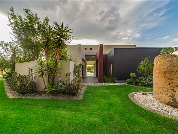 5 Bedroom House 5 Bedroom House