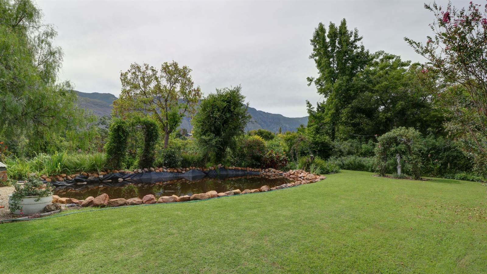 4 Bed House in Greyton photo number 6