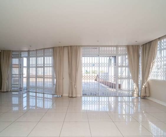 4 Bed Apartment in Musgrave photo number 7