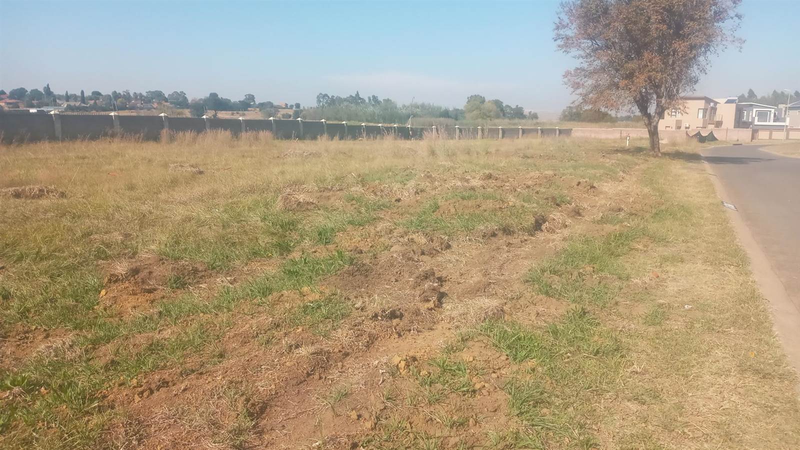 701 m² Land available in Helderwyk photo number 8