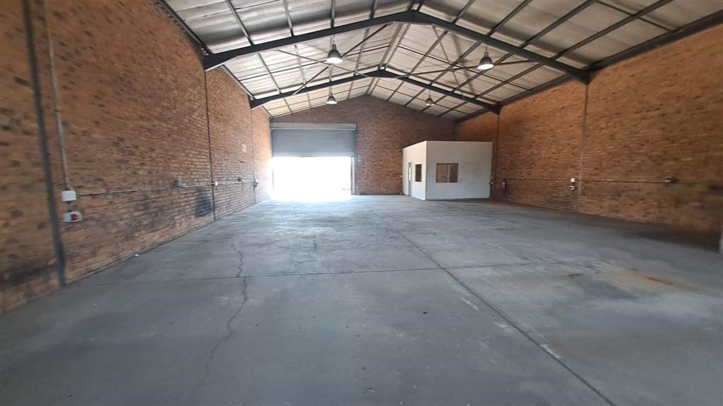 260  m² Industrial space in Derdepoort photo number 10