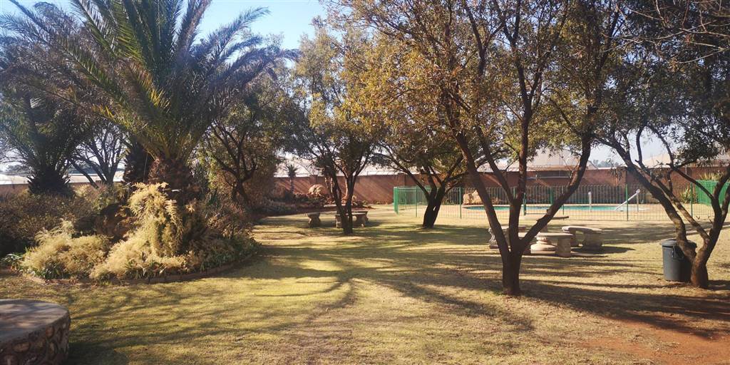 724 m² Land available in Elandsfontein AH photo number 9
