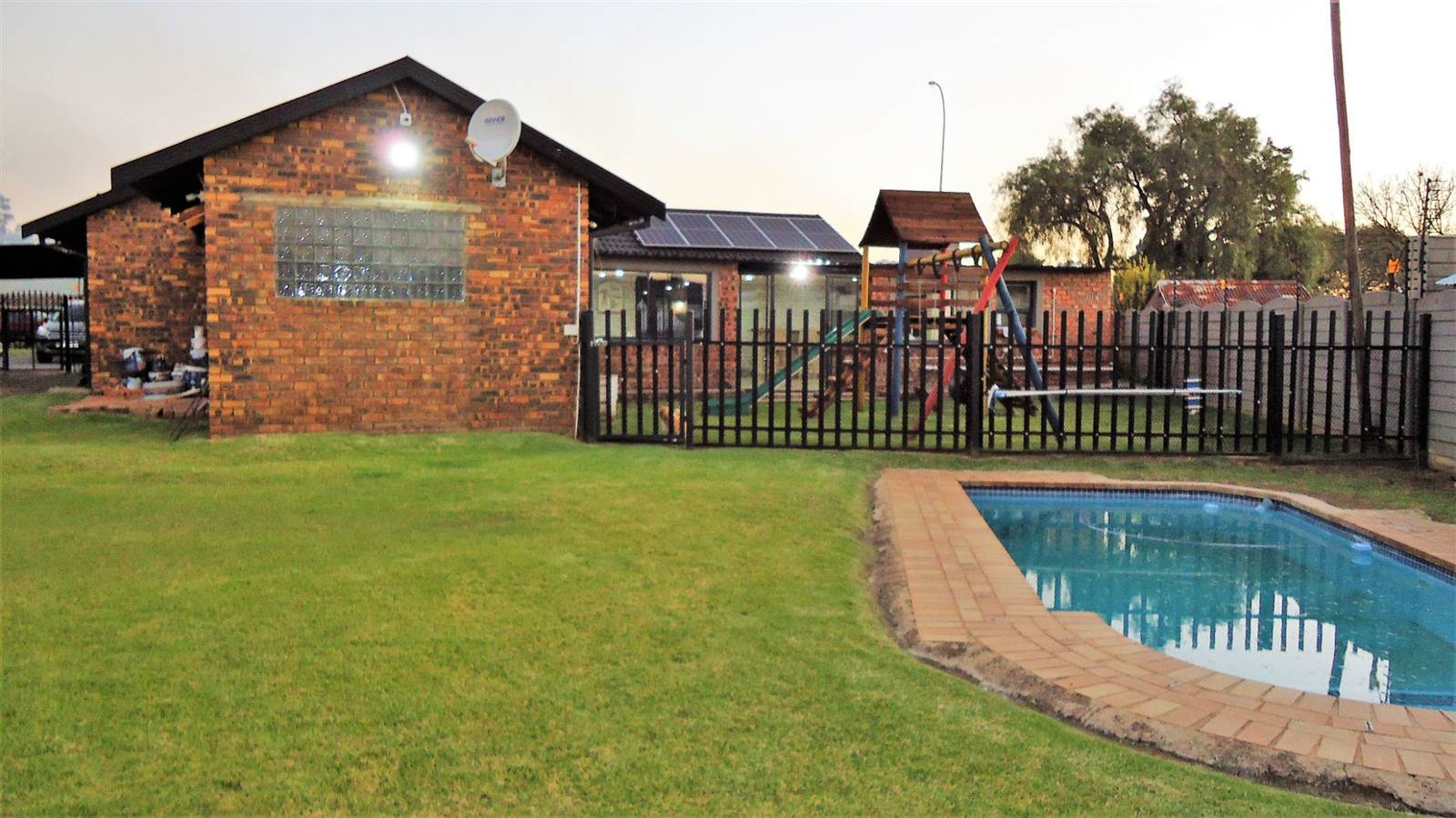 3 Bed House in Brakpan North photo number 27
