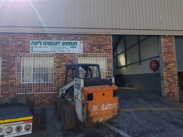 141  m² Industrial space in Jet Park