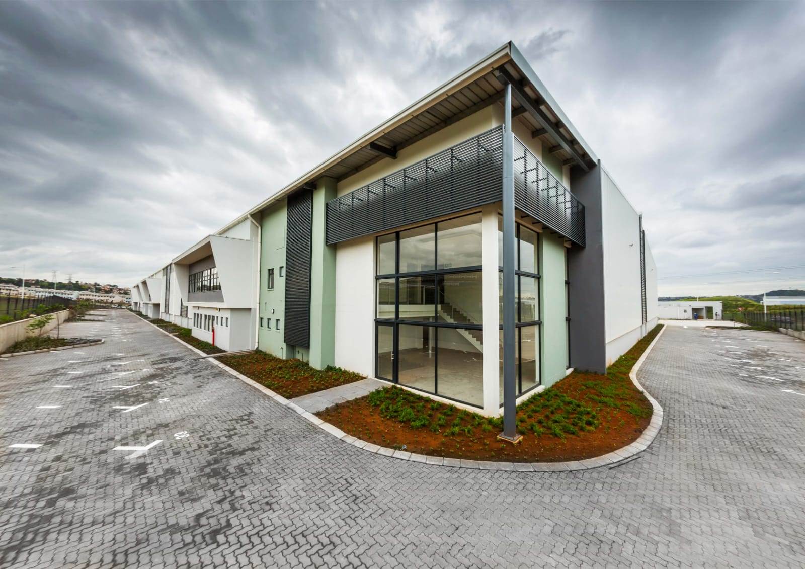 2069  m² Industrial space in Cornubia photo number 2