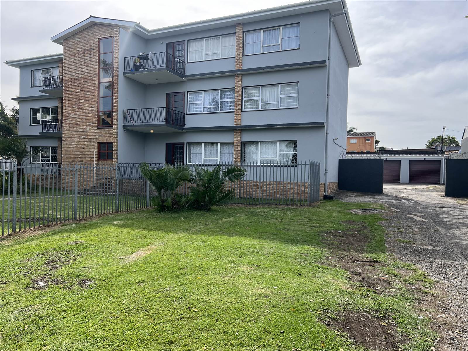 1226  m² Commercial space in Southernwood photo number 4
