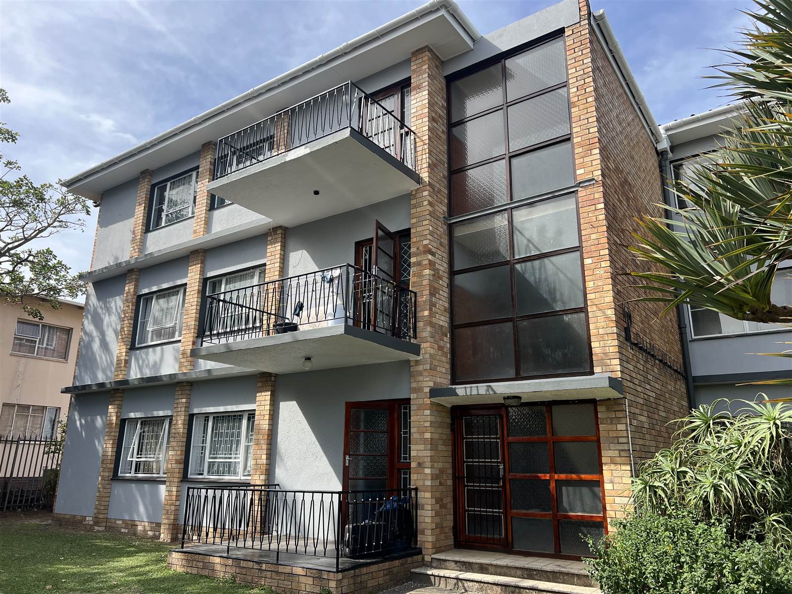 1226  m² Commercial space in Southernwood photo number 2