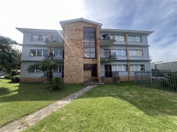1226  m² Commercial space in Southernwood