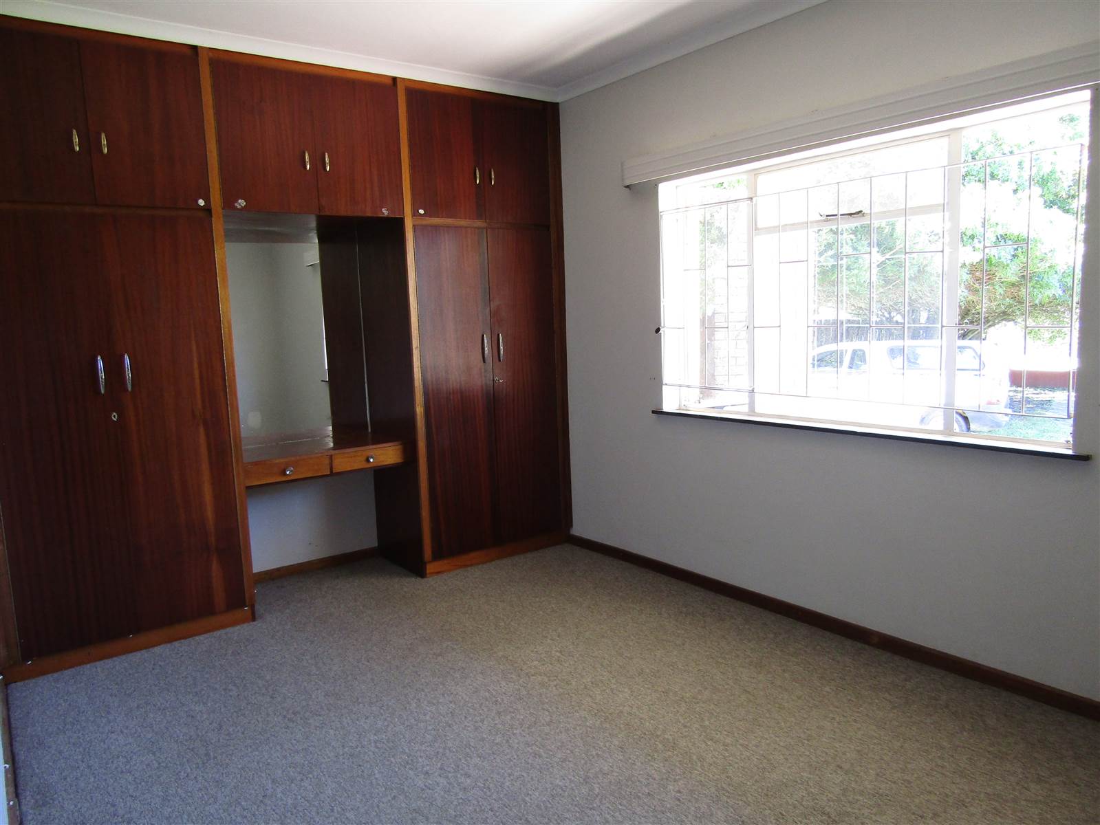4 Bed House in Humansdorp photo number 10