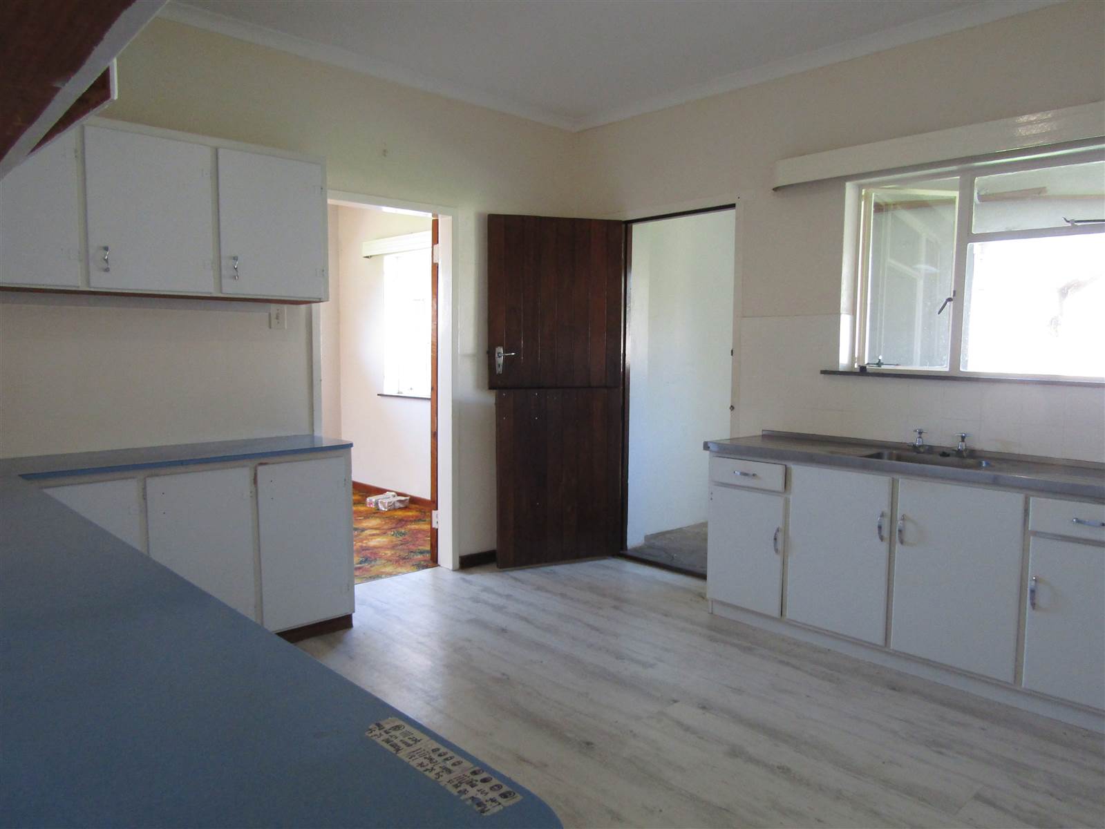 4 Bed House in Humansdorp photo number 6