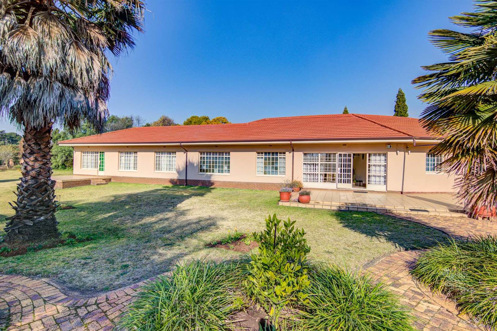 2.2 ha Land available in Benoni AH photo number 3