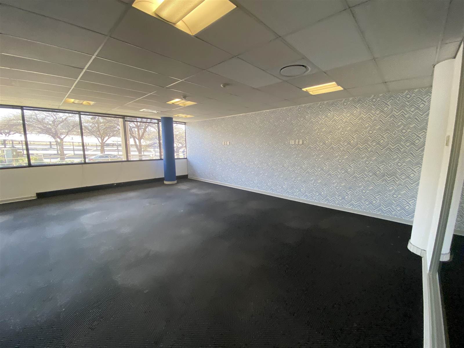 1700  m² Commercial space in Woodmead photo number 18