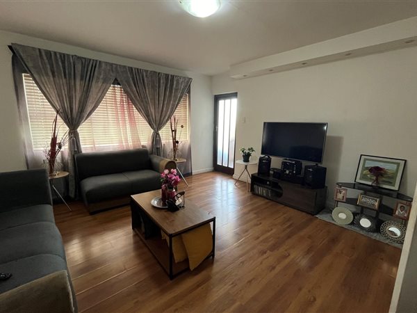 2 Bed Apartment