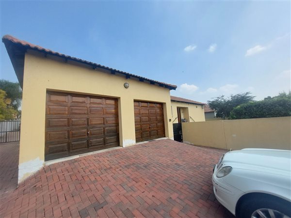 3 Bedroom House 3 Bedroom House