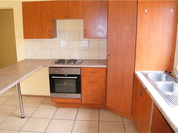 1 Bed Apartment in Rynfield AH