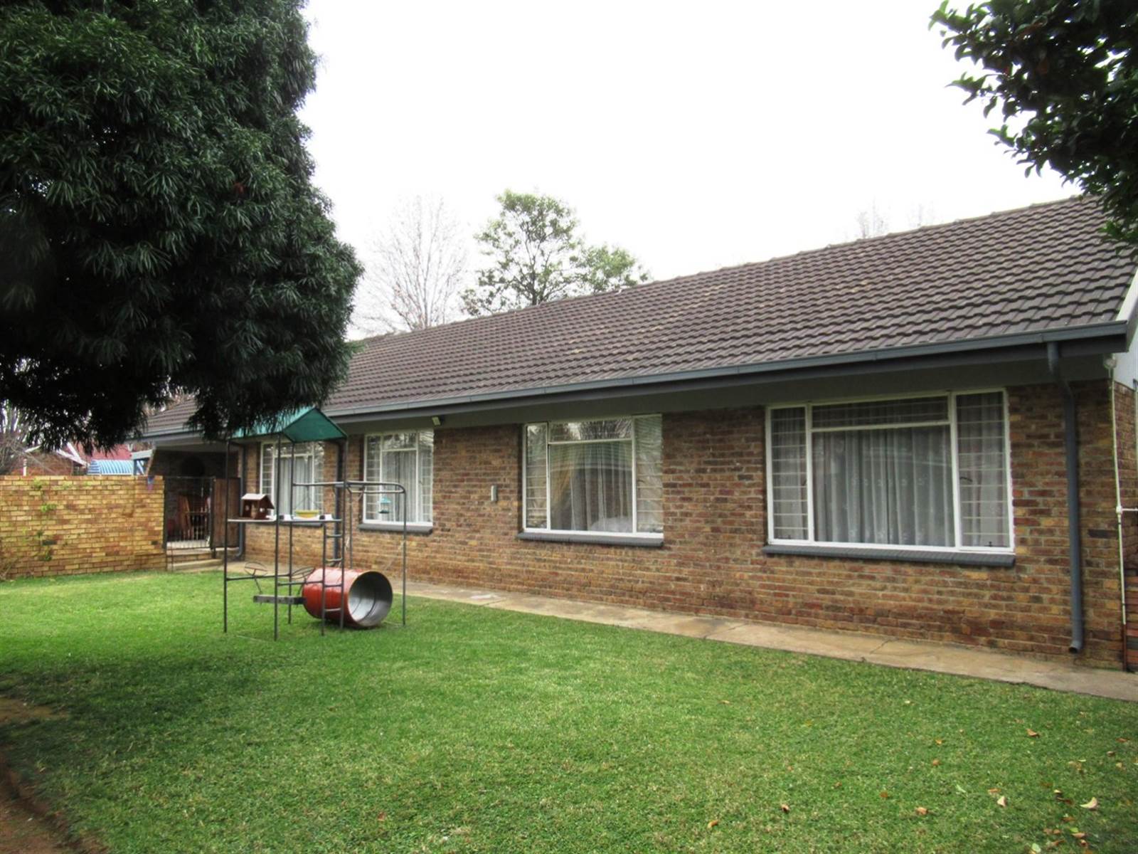 3 Bed House in Bronkhorstspruit photo number 13
