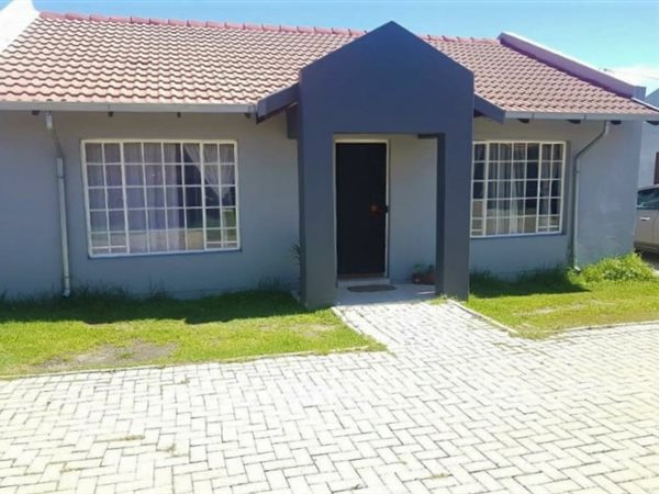 7 Bed Townhouse in Trichardt