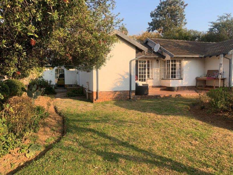 4 Bed House in Bloubosrand photo number 8