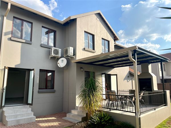 3 Bedroom Duplex 3 Bedroom Duplex