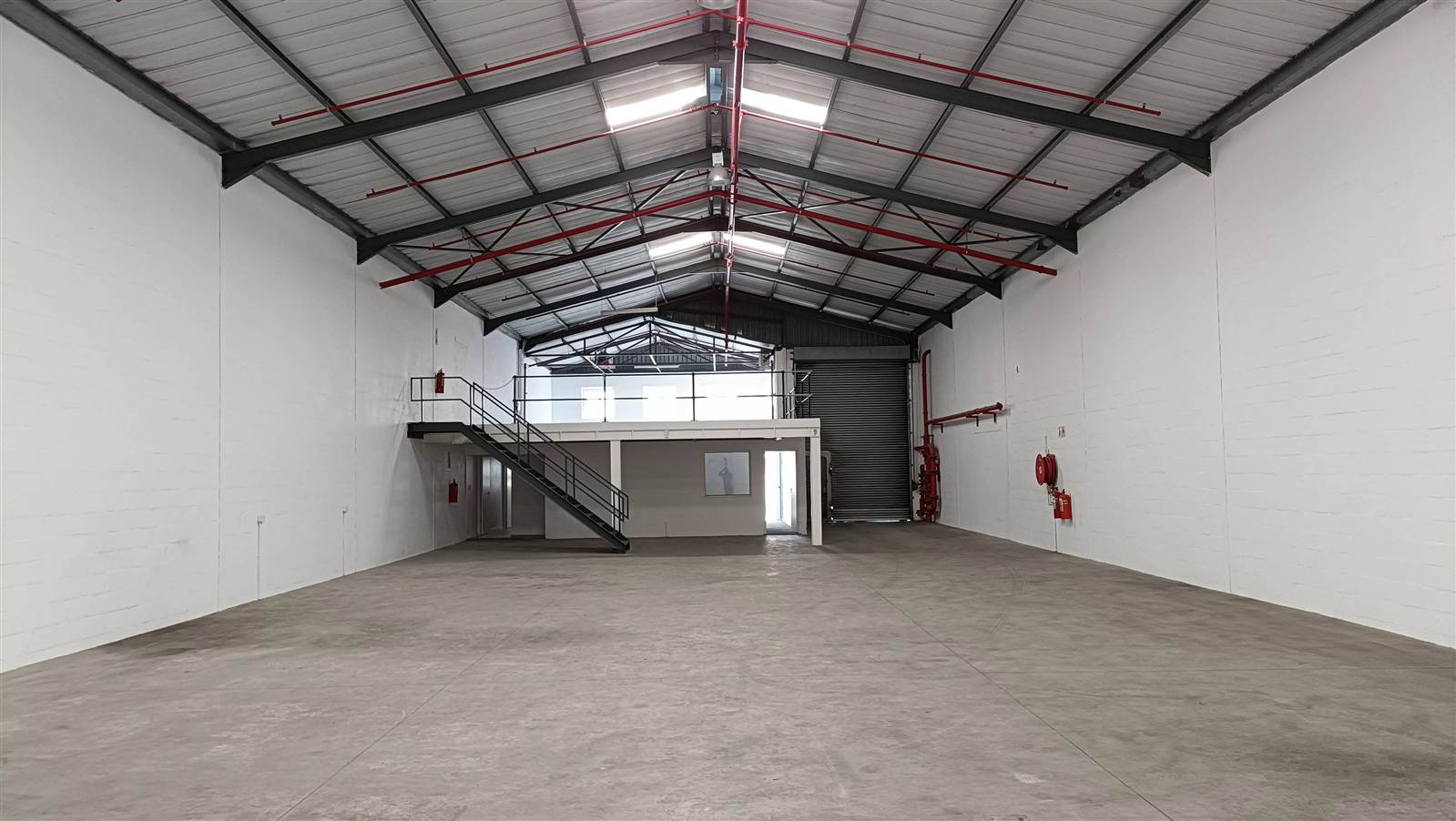 581  m² Industrial space in Montague Gardens photo number 4