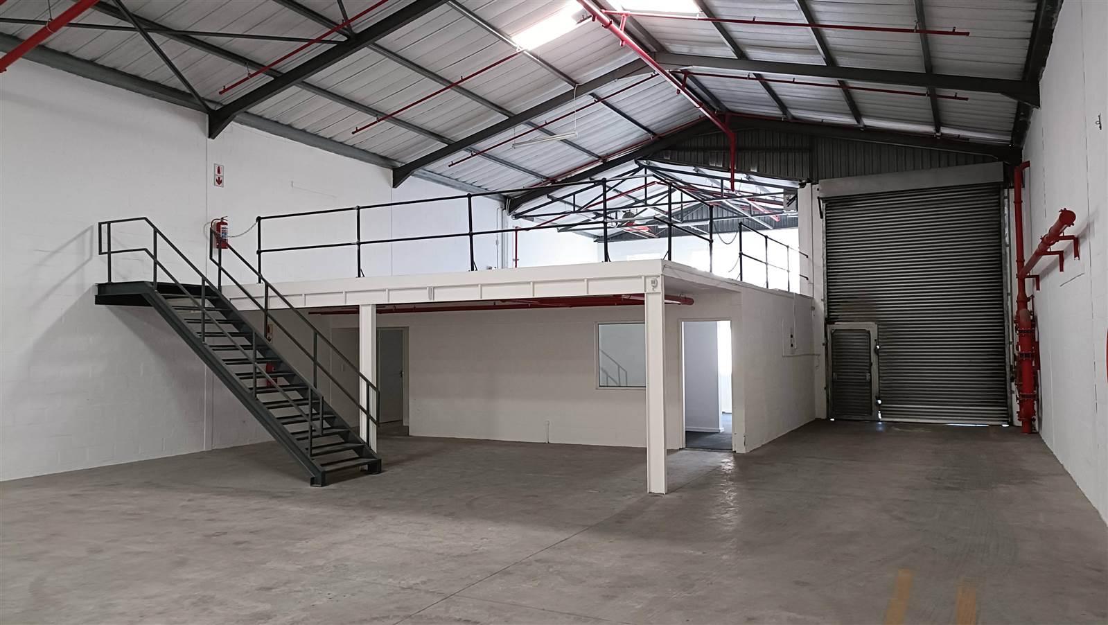 581  m² Industrial space in Montague Gardens photo number 3