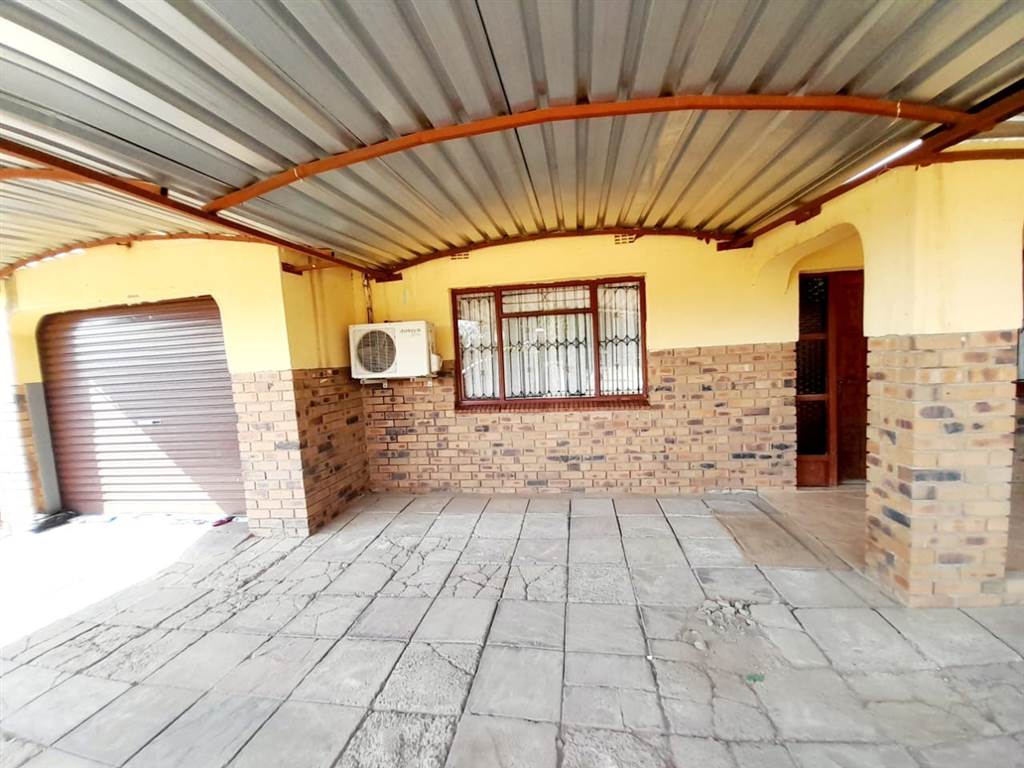 3 Bed House in Phalaborwa photo number 16