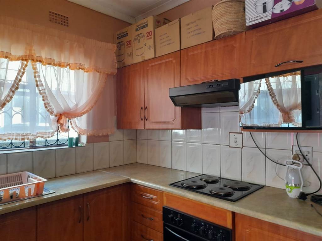 3 Bed House in Phalaborwa photo number 5